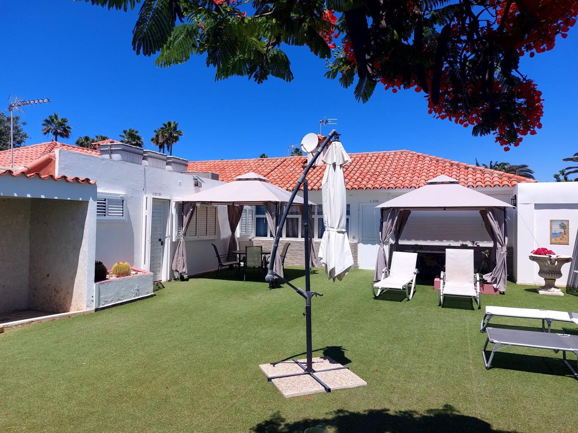 Bungalows Lapahi Плая дел Инглес Екстериор снимка
