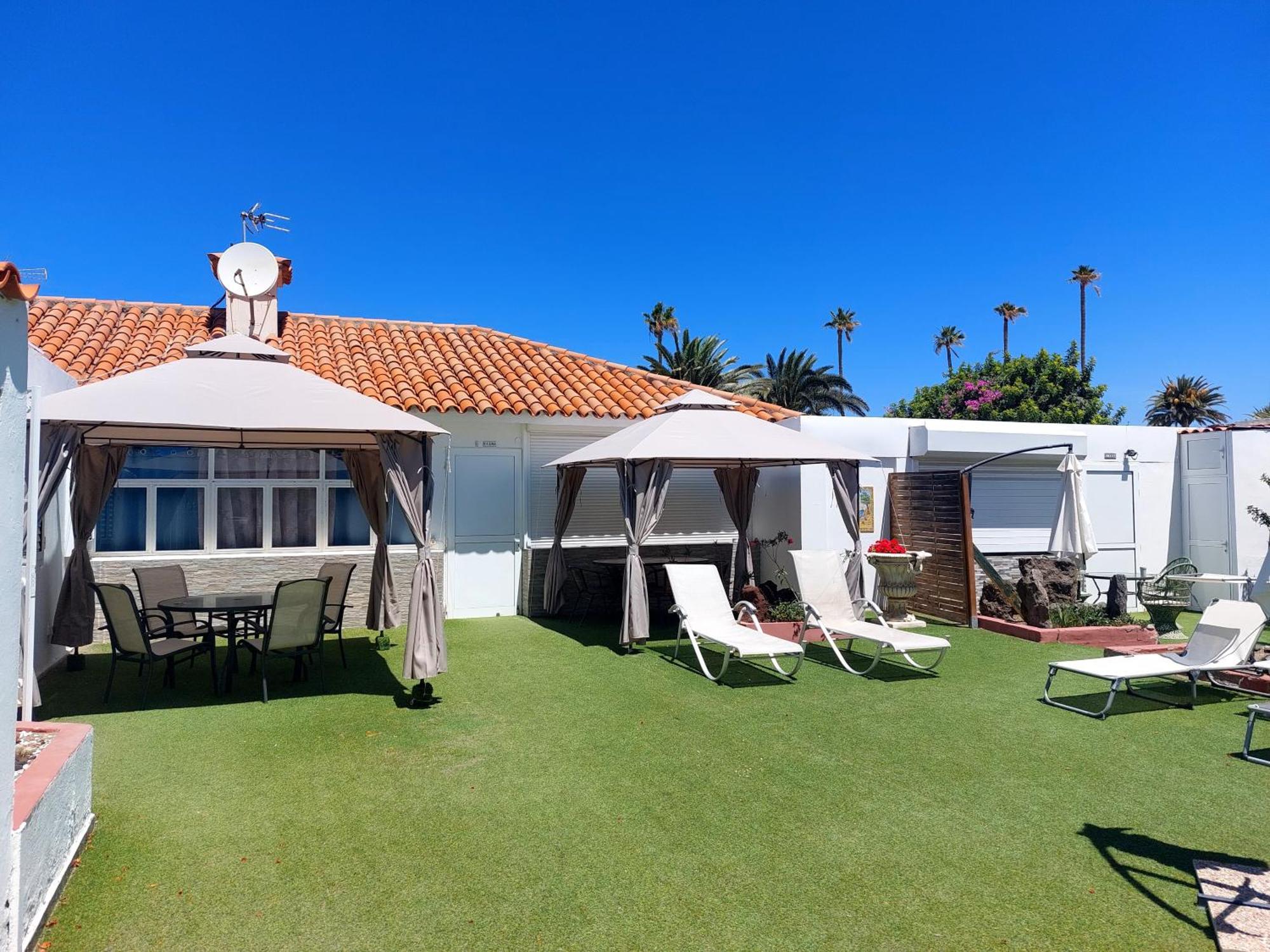 Bungalows Lapahi Плая дел Инглес Екстериор снимка